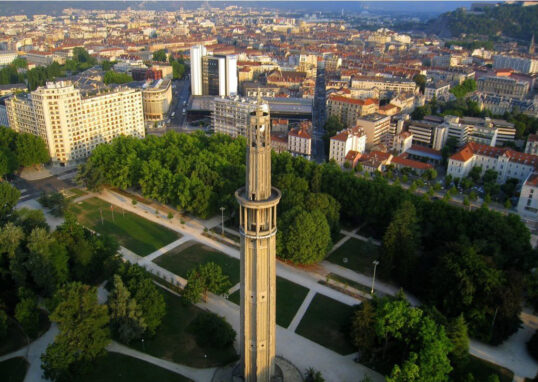 Tour Perret Grenoble, vue aérienne