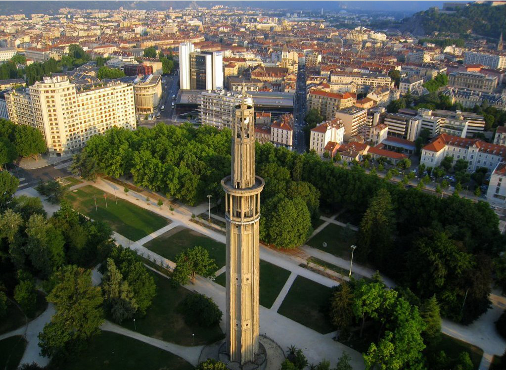 Tour Perret Grenoble, vue aérienne